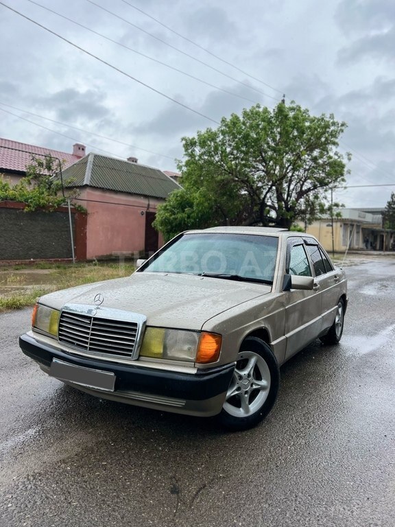 Mercedes 190