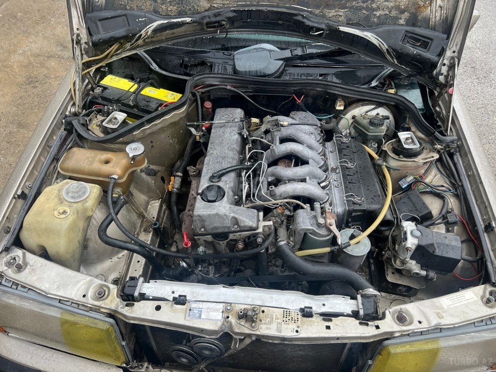 Mercedes 190