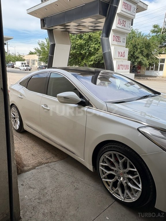 Hyundai Grandeur