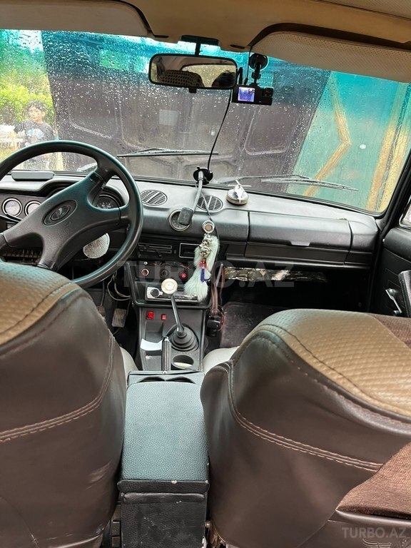 LADA (VAZ) 2106