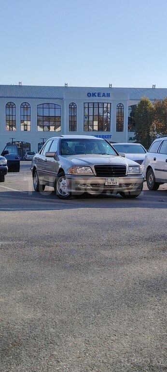 Mercedes C 230