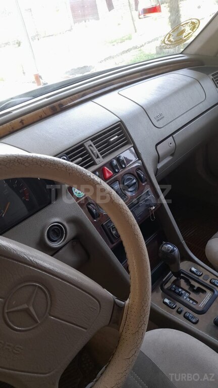 Mercedes C 230