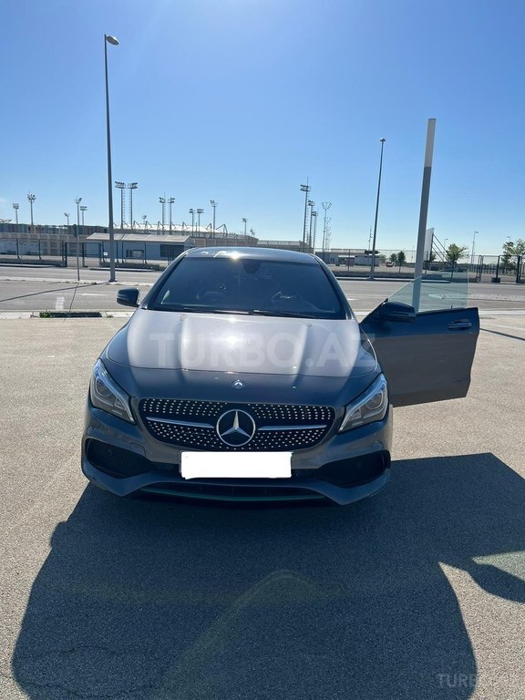 Mercedes CLA 250