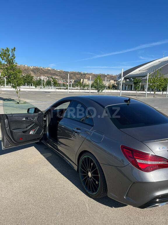 Mercedes CLA 250