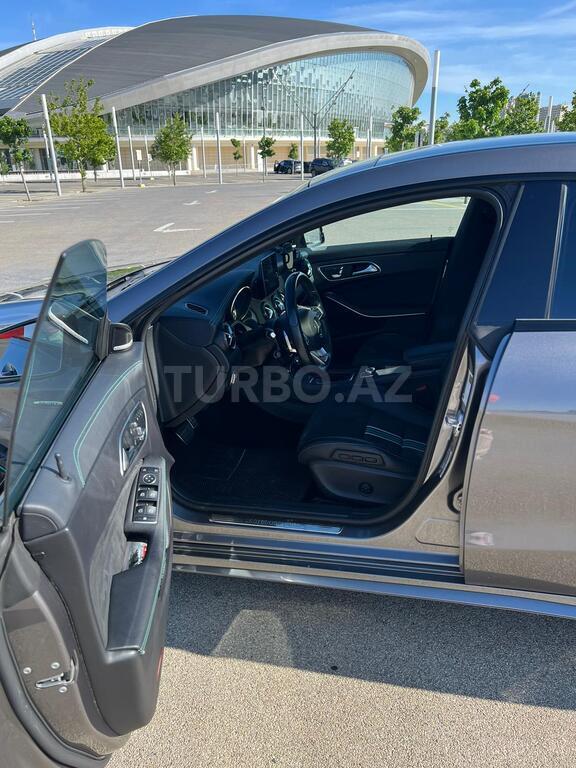Mercedes CLA 250