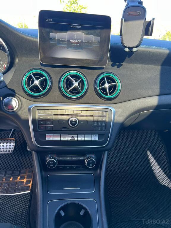 Mercedes CLA 250