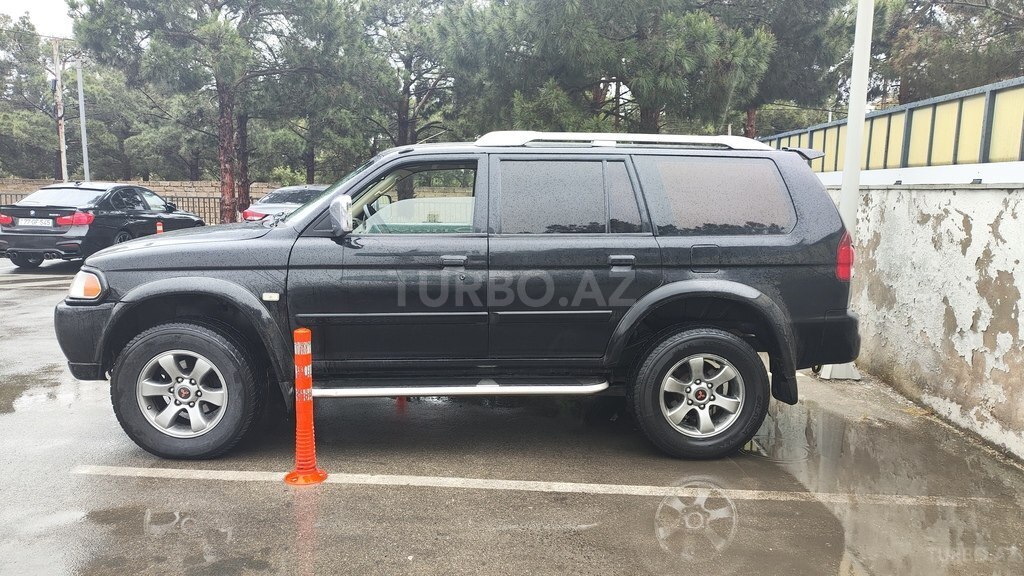 Mitsubishi Montero Sport