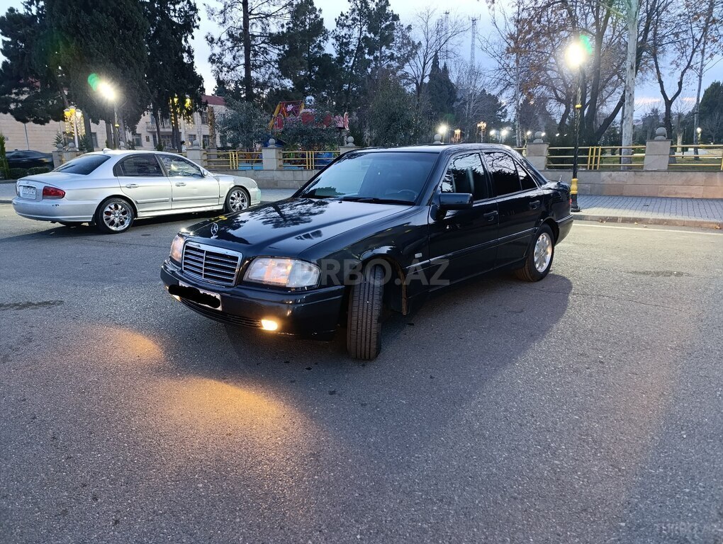 Mercedes C 180
