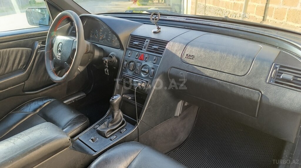 Mercedes C 180
