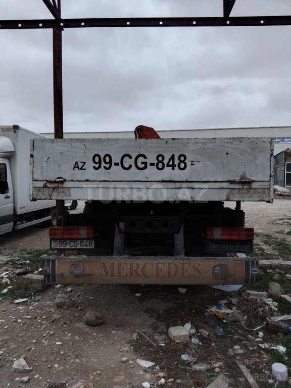 Mercedes Atego 1823
