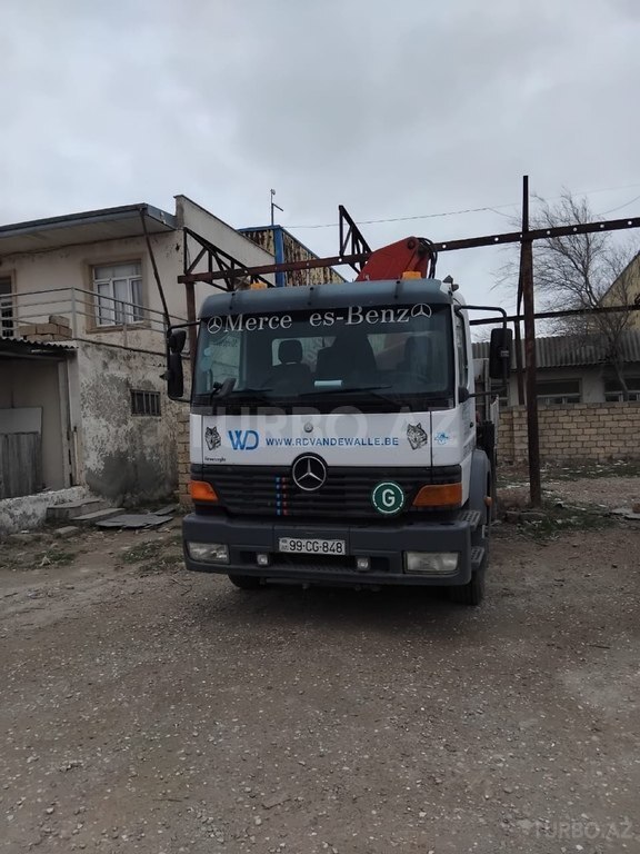 Mercedes Atego 1823