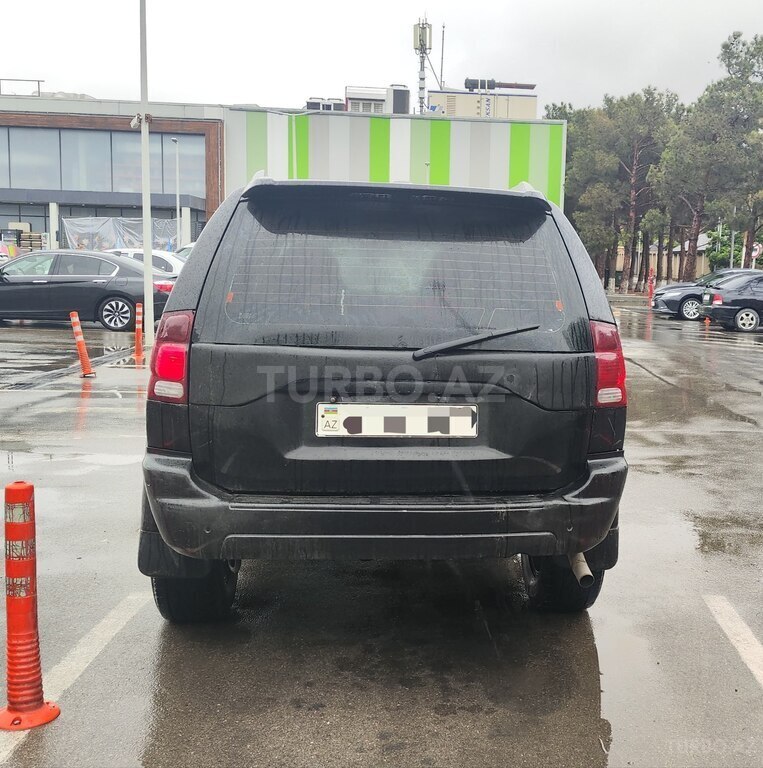 Mitsubishi Montero Sport