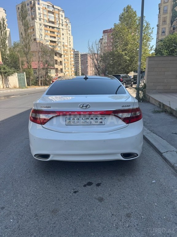 Hyundai Grandeur