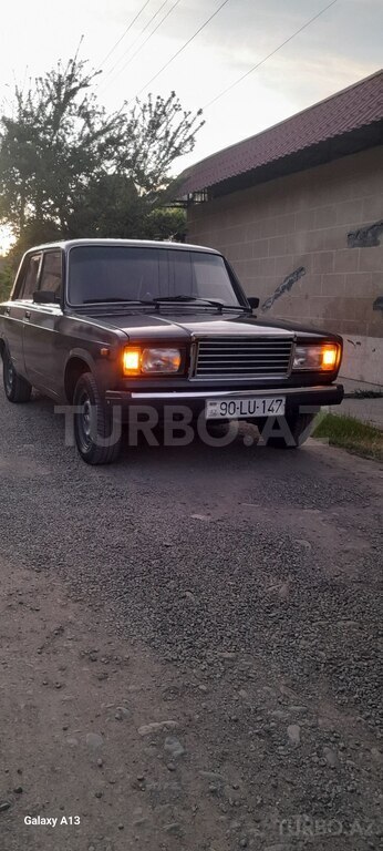 LADA (VAZ) 2107