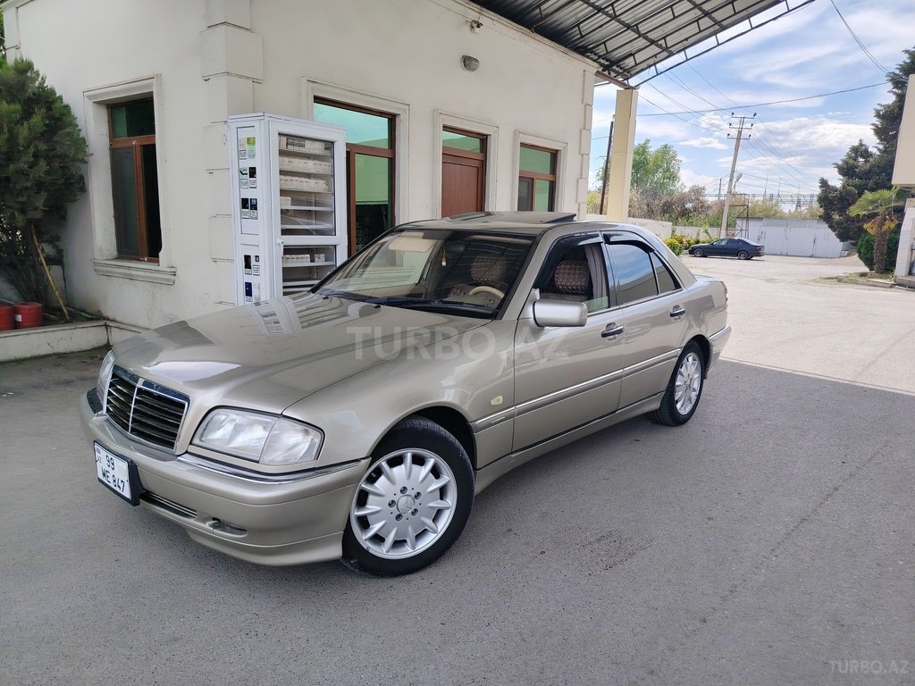 Mercedes C 230