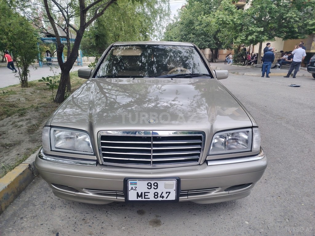 Mercedes C 230