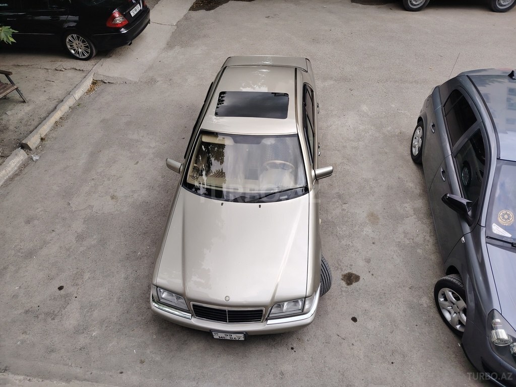 Mercedes C 230