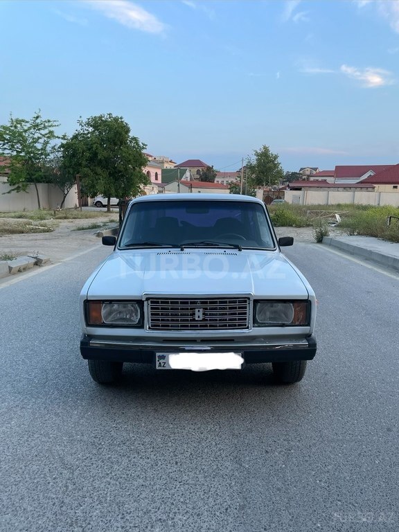 LADA (VAZ) 2107