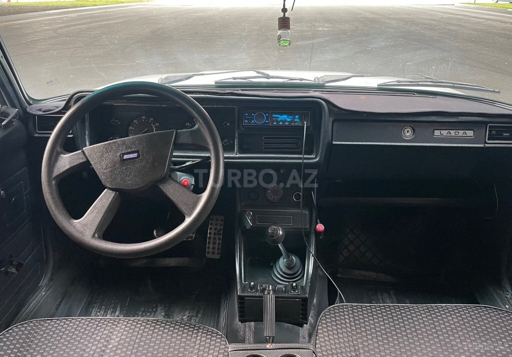 LADA (VAZ) 2107