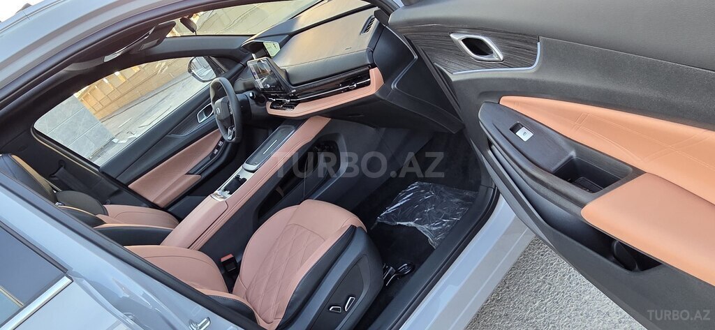 Changan Nevo Q05