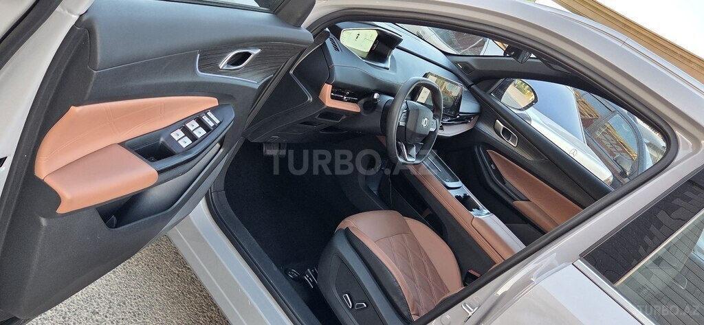 Changan Nevo Q05