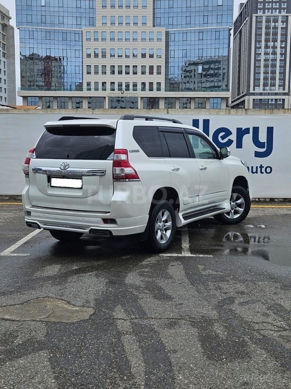 Toyota Land Cruiser Prado