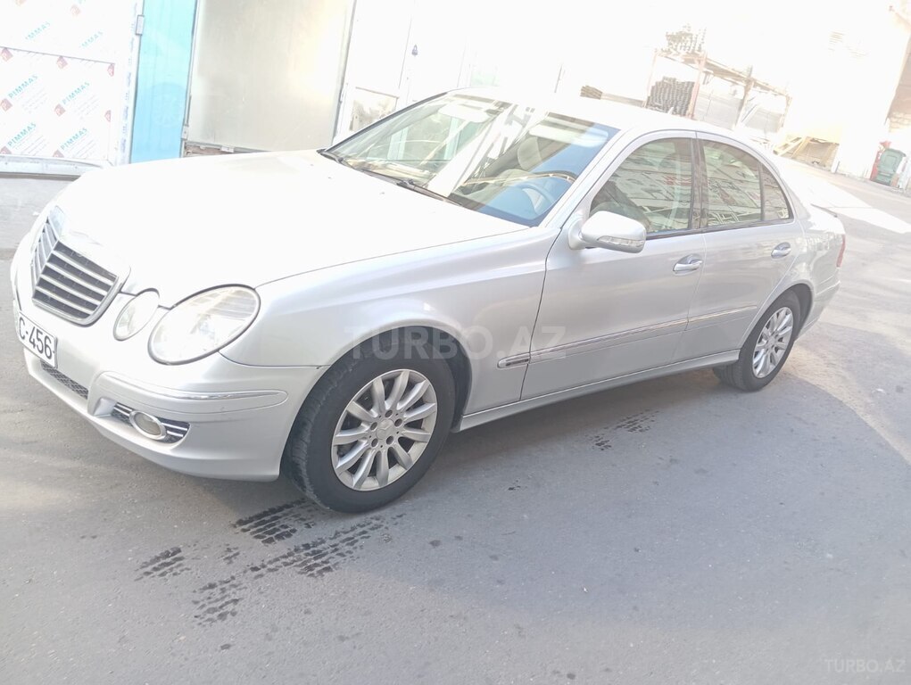 Mercedes E 220