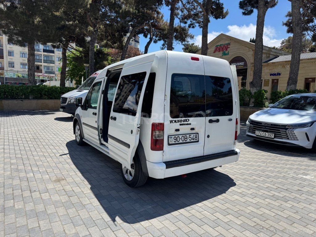 Ford Tourneo Connect