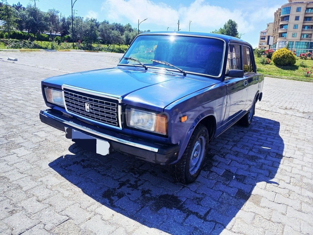 LADA (VAZ) 2107