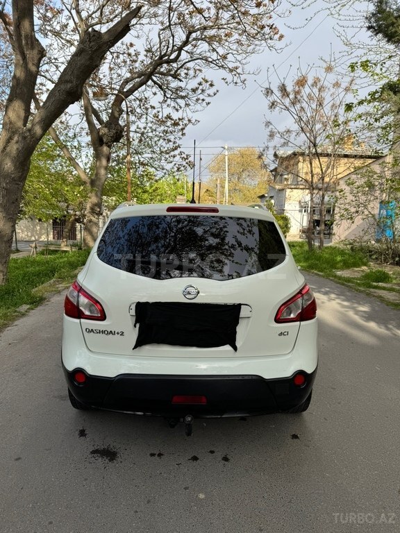 Nissan Qashqai+2