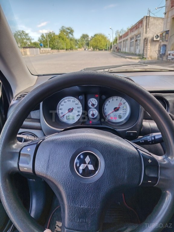Mitsubishi Airtrek