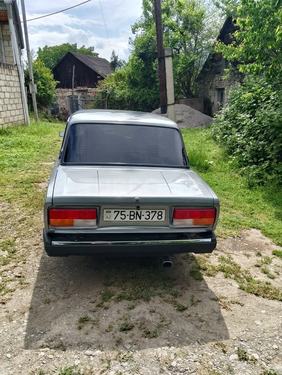 LADA (VAZ) 2107