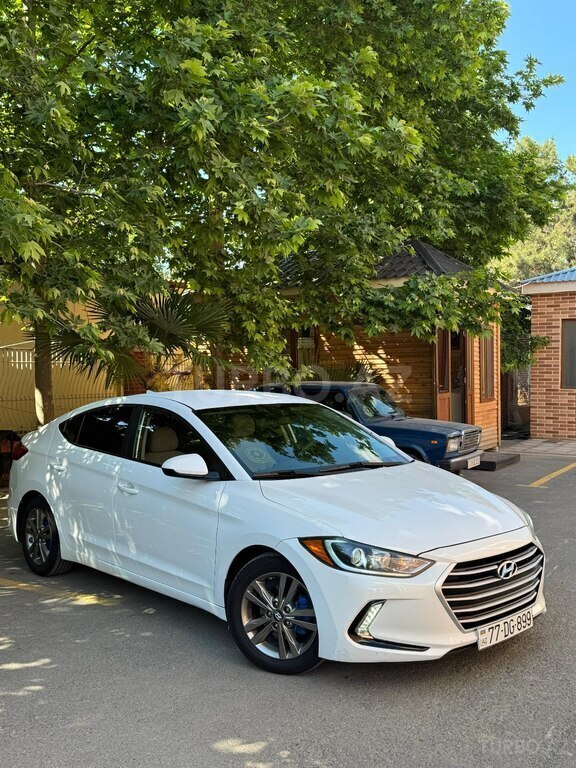 Hyundai Elantra