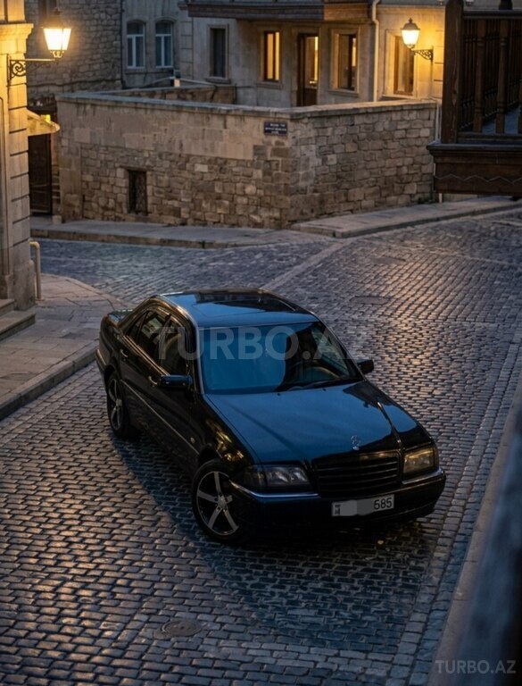 Mercedes C 230
