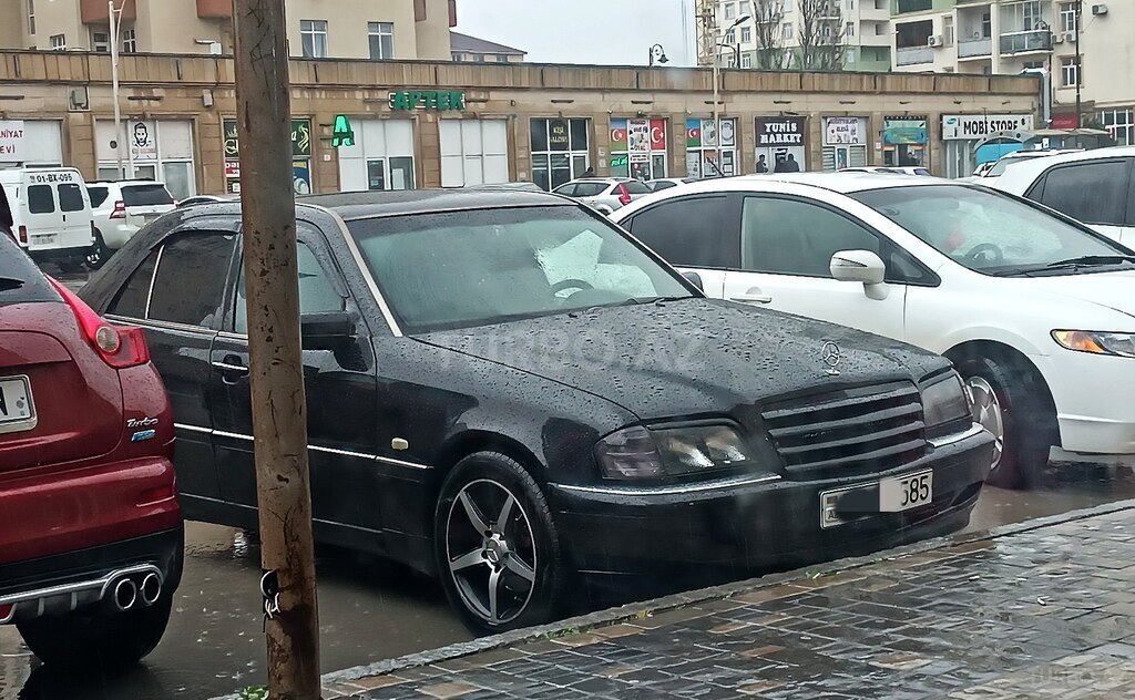 Mercedes C 230