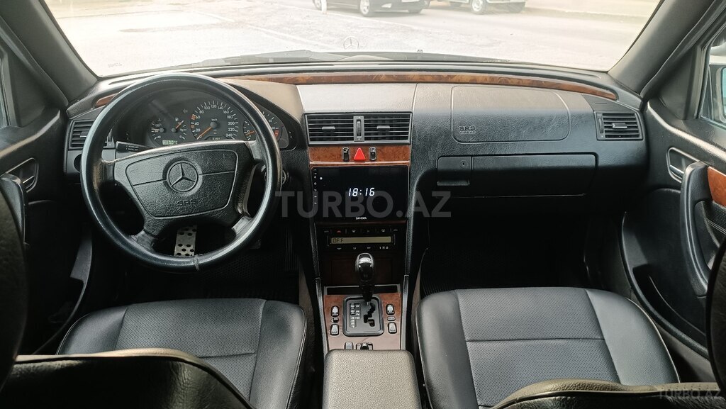 Mercedes C 230