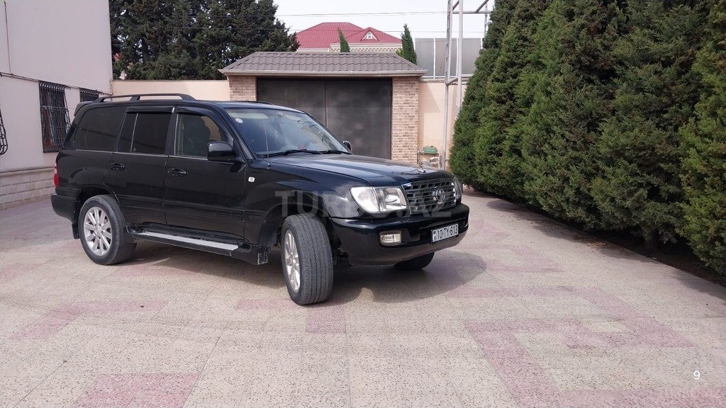 Toyota Land Cruiser