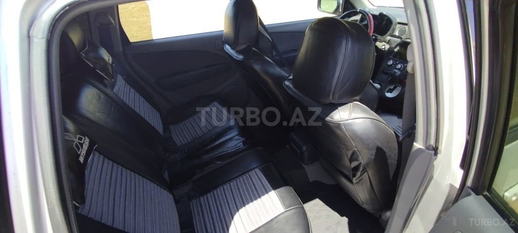 Mitsubishi Airtrek