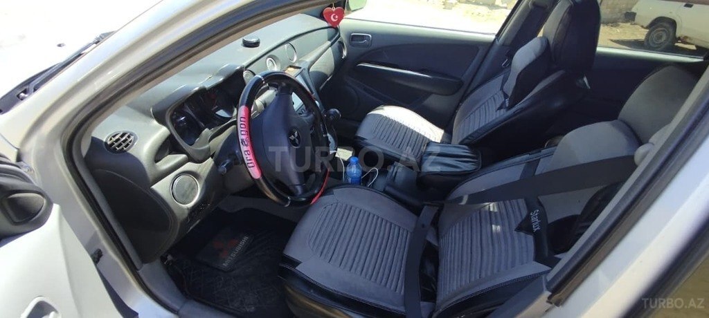 Mitsubishi Airtrek