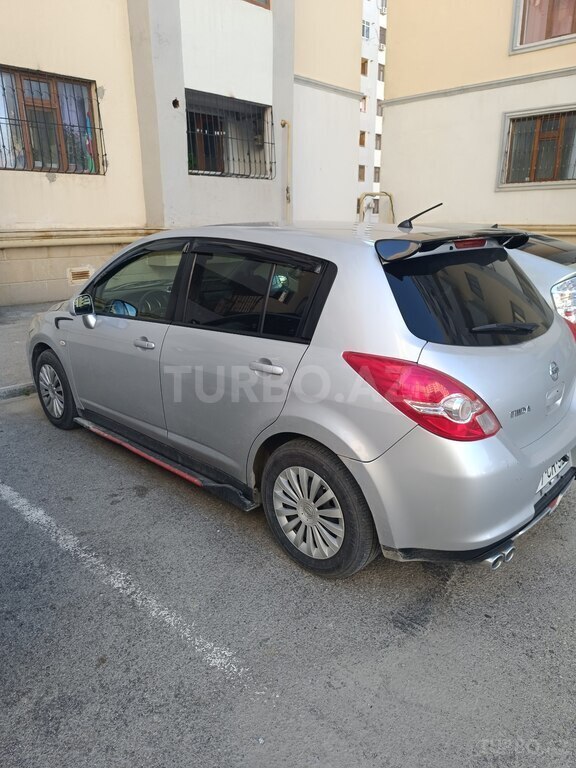 Nissan Tiida