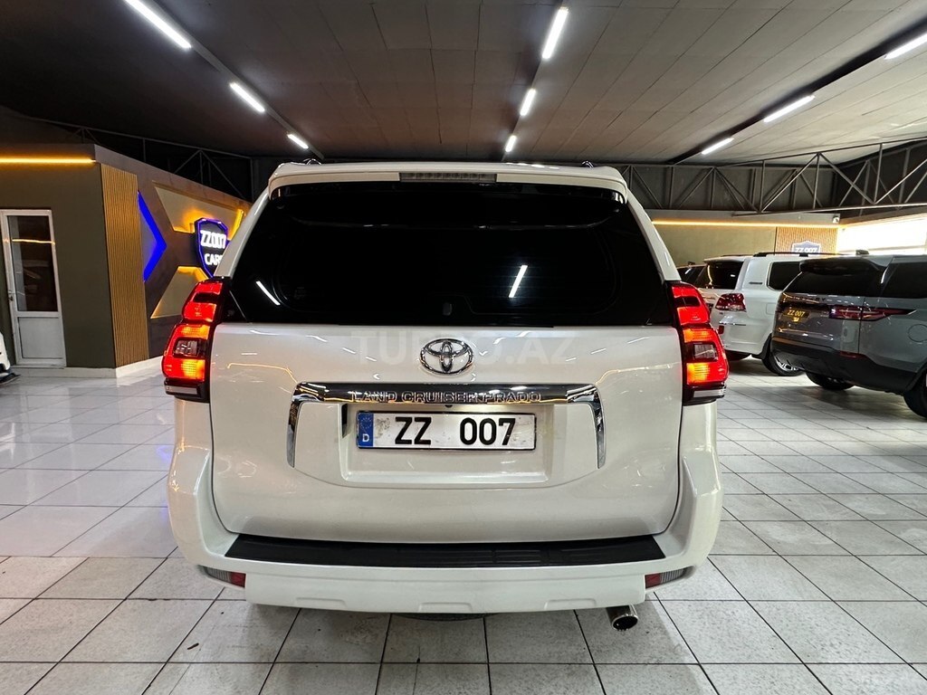 Toyota Land Cruiser Prado