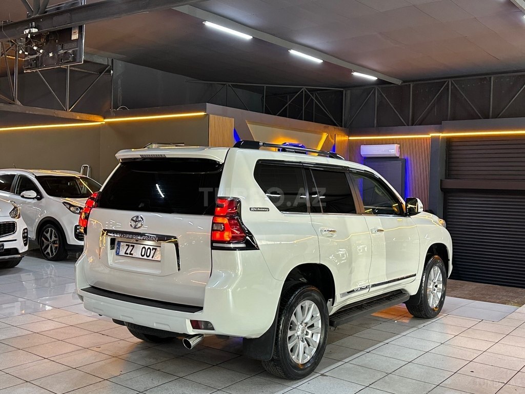 Toyota Land Cruiser Prado