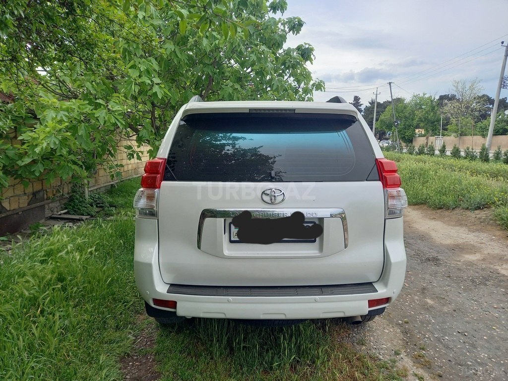 Toyota Land Cruiser Prado