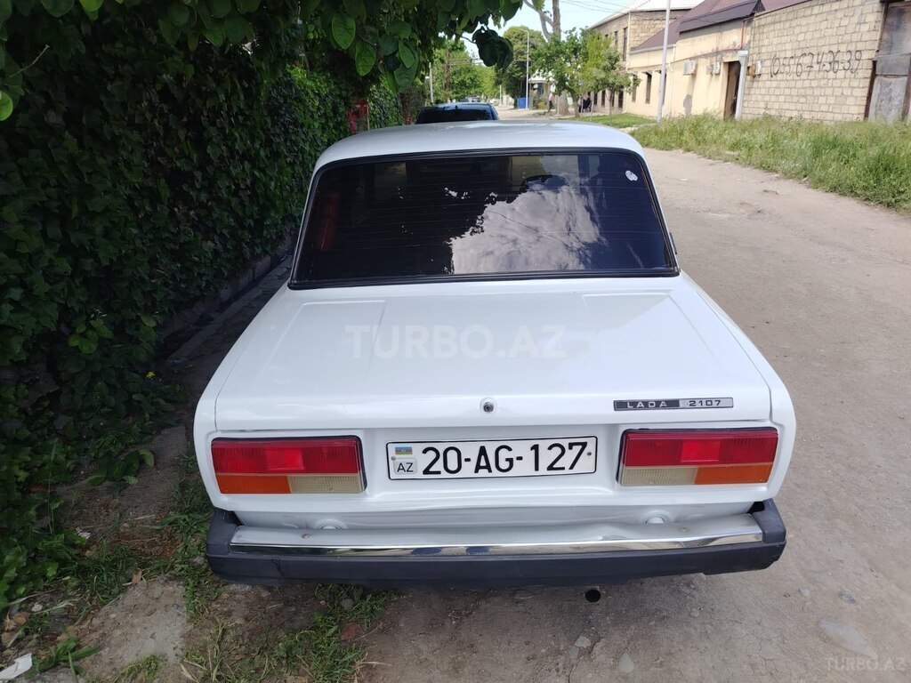 LADA (VAZ) 2107
