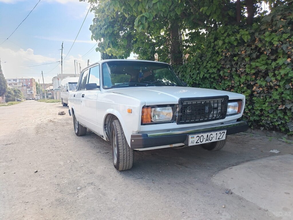 LADA (VAZ) 2107