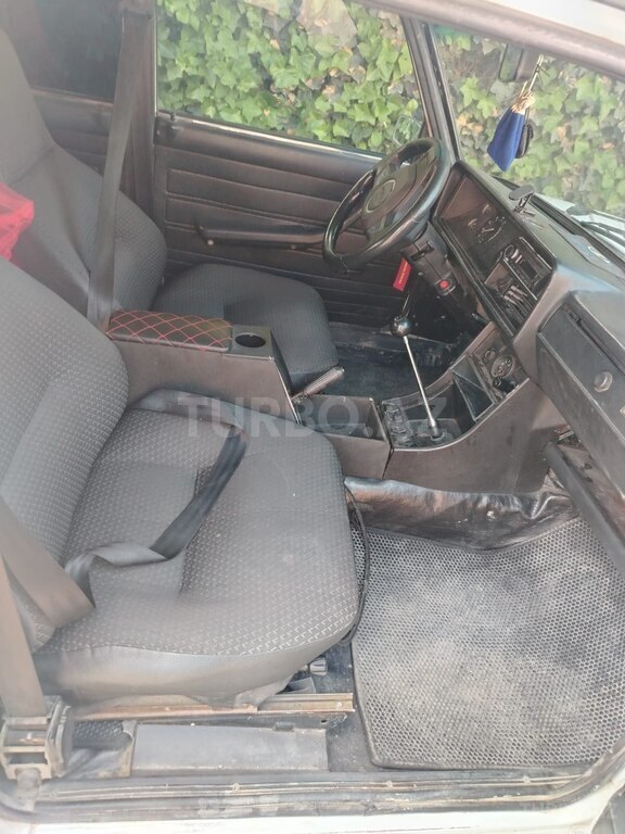 LADA (VAZ) 2107