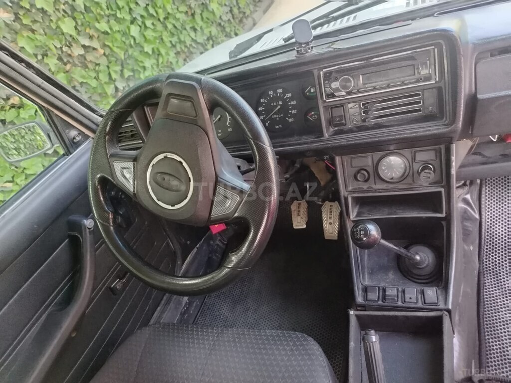 LADA (VAZ) 2107