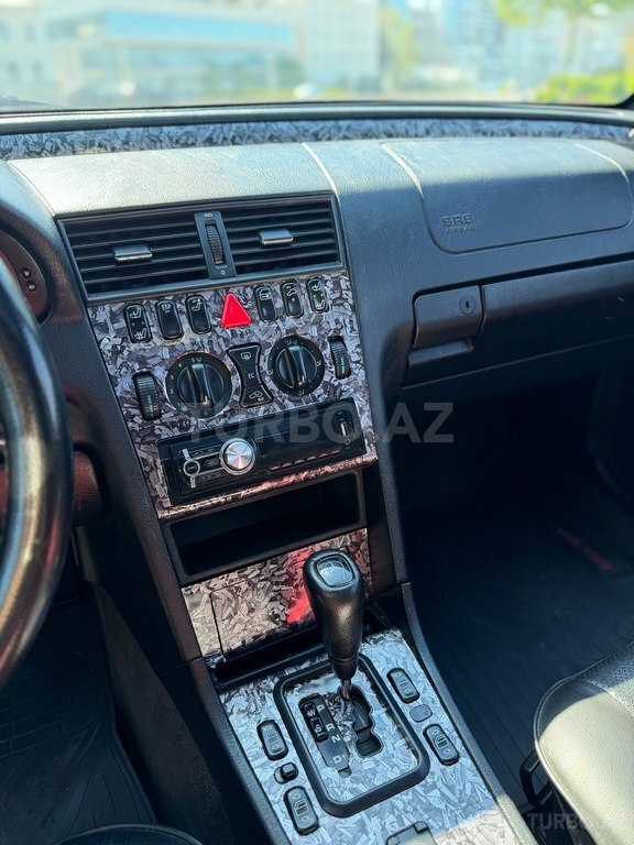 Mercedes C 230