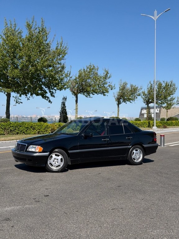 Mercedes C 230