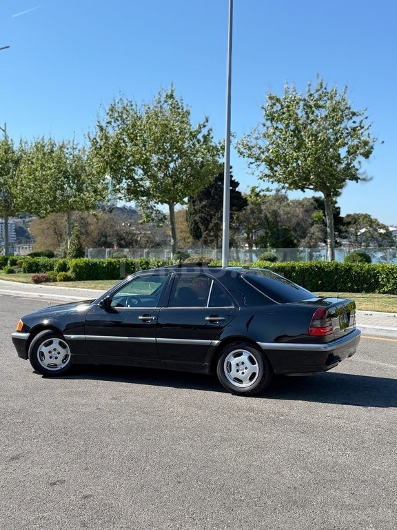 Mercedes C 230
